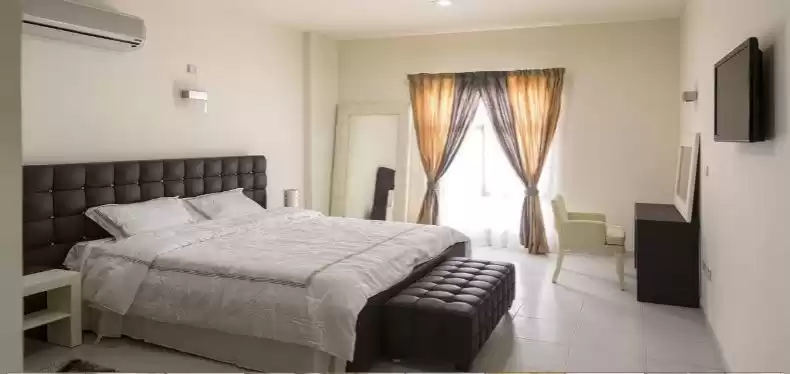 Wohn Klaar eigendom 1 Schlafzimmer F/F Wohnung  zu vermieten in Al Sadd , Doha #11289 - 1  image 